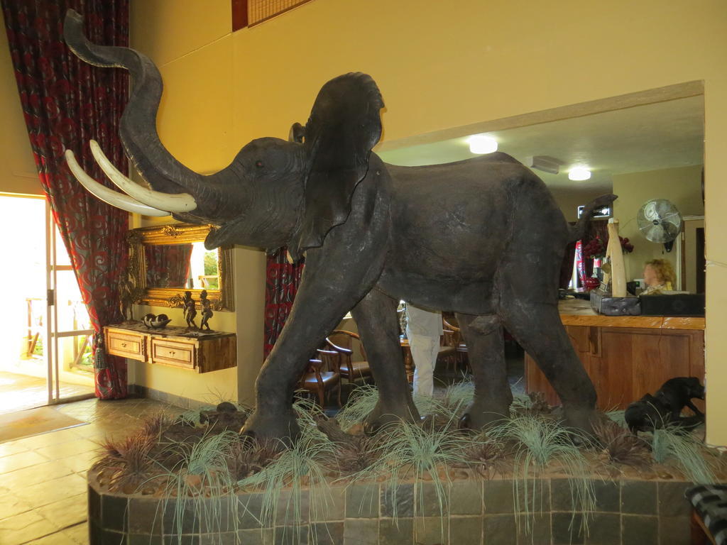 Ivory Tusk Lodge Tzaneen Exterior foto